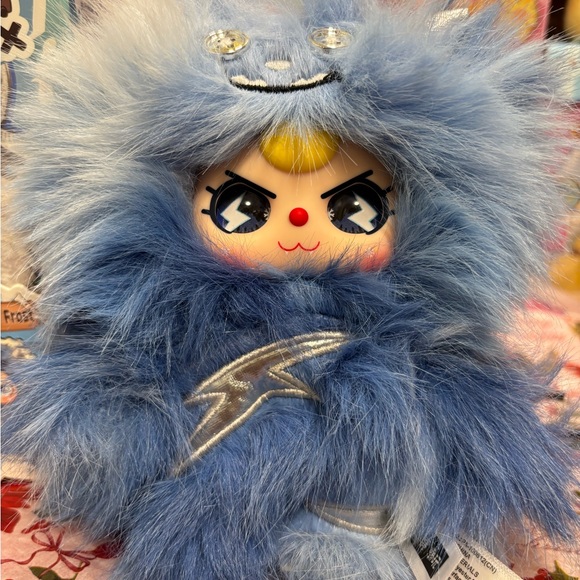 Baby Three Yeti Plush Blind Box “Glittershine Frost” ❄️🩵 - Picture 4 of 15